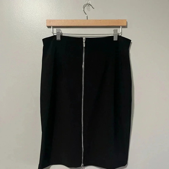 Frank Lyman Black Pencil Skirt Back Full Zip - Picture 3 of 7